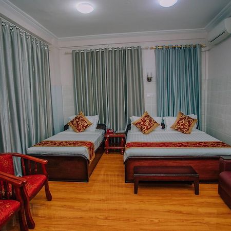 Amber Palace Hotel Myitkyinā Kültér fotó