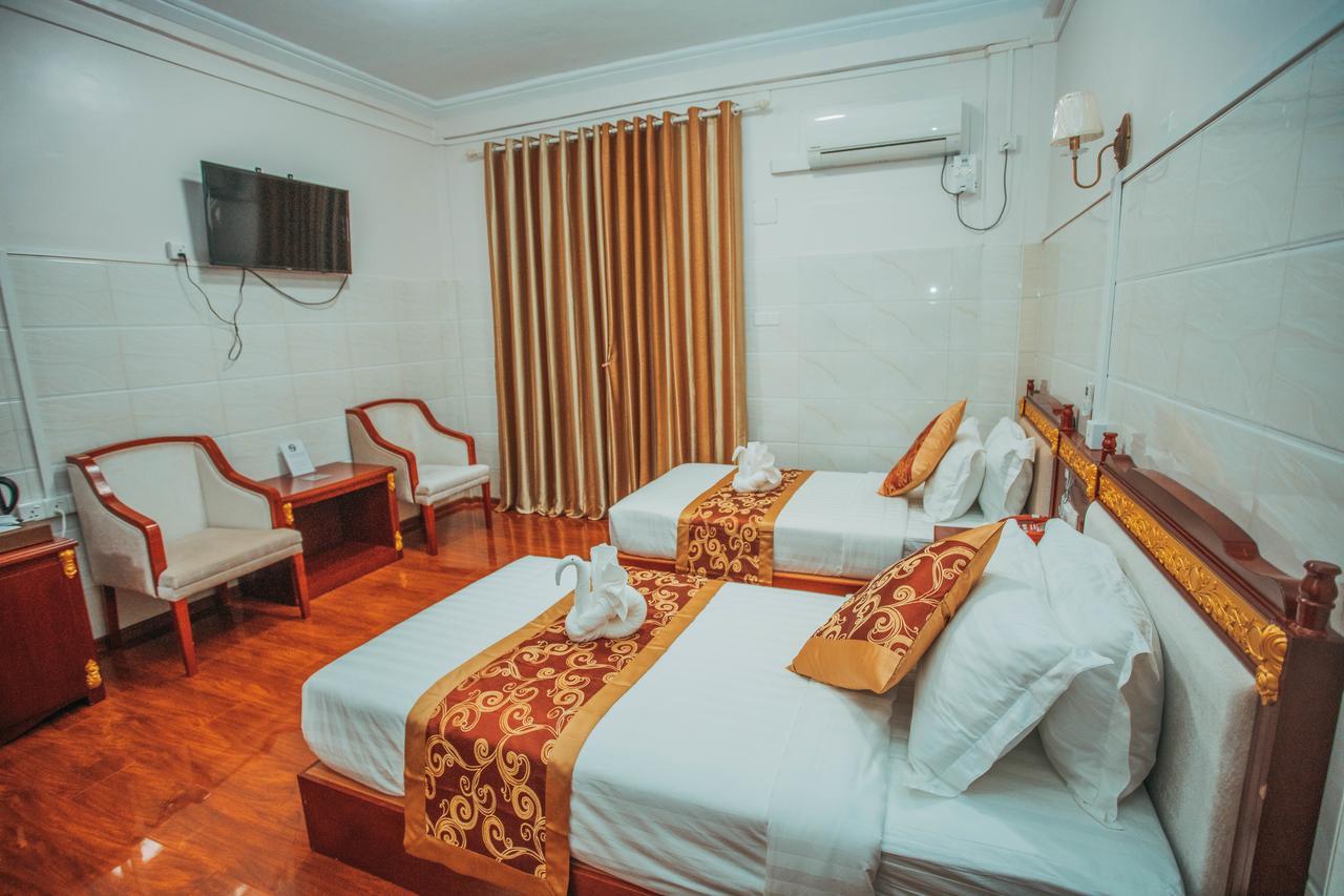 Amber Palace Hotel Myitkyinā Kültér fotó