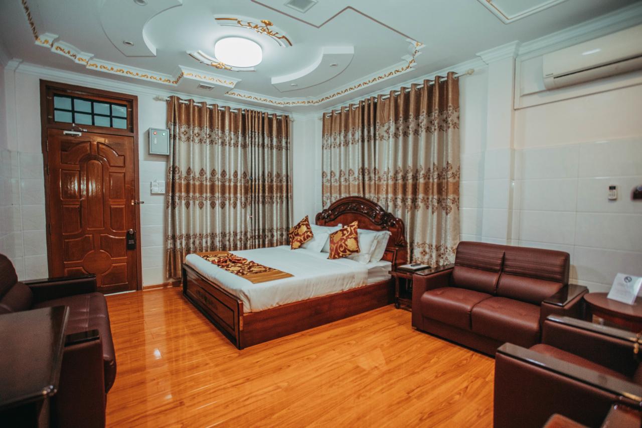 Amber Palace Hotel Myitkyinā Kültér fotó